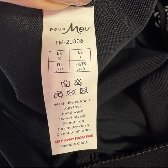Pour Moi Sahara Crochet Waist Control Swimsuit Black Size Small NWT - Picture 9 of 10